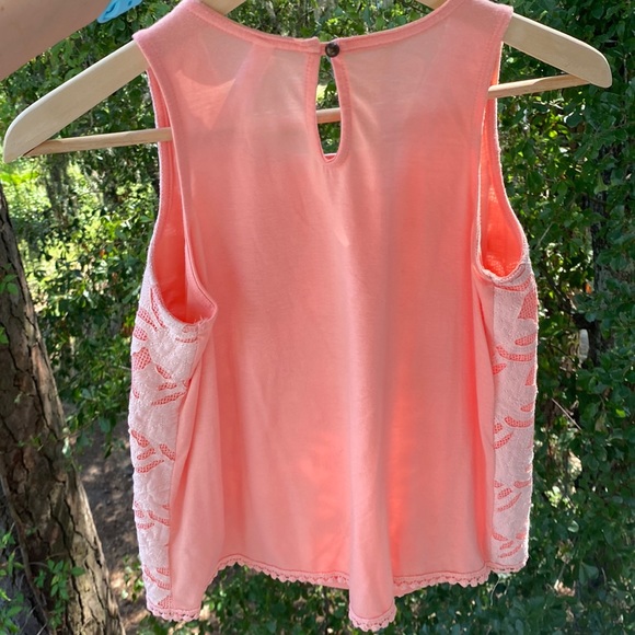 Xhilaration NWOT Peach Sleeveless Eyelet Blouse - Size Small - Picture 12 of 14